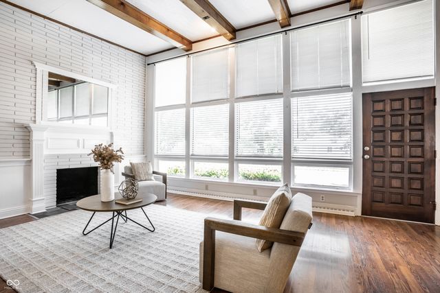 307 W Roosevelt Drive, Greenfield, IN 46140
