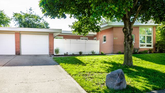 307 W Roosevelt Drive, Greenfield, IN 46140
