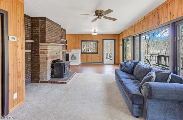 8087 2nd Drive SW, Bowerston, OH 44695