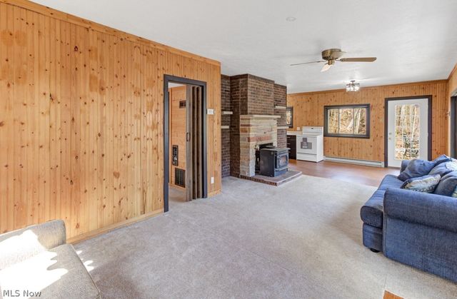 8087 2nd Drive SW, Bowerston, OH 44695