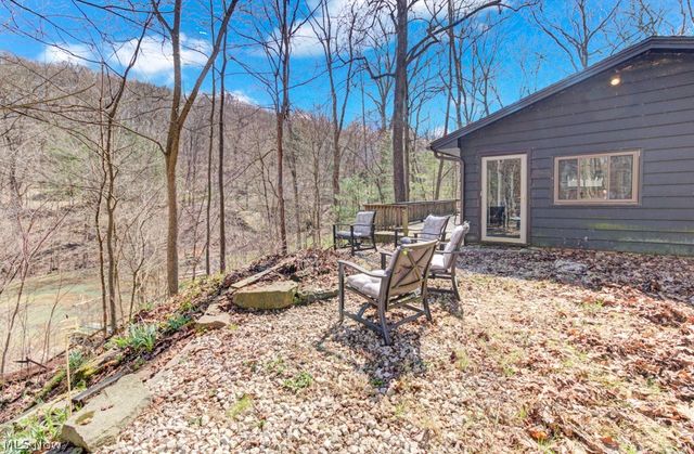 8087 2nd Drive SW, Bowerston, OH 44695