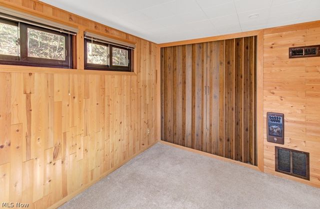 8087 2nd Drive SW, Bowerston, OH 44695