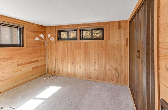 8087 2nd Drive SW, Bowerston, OH 44695