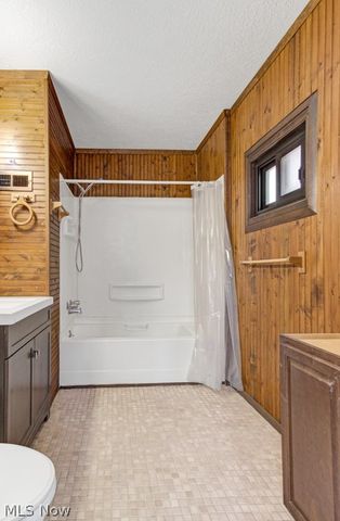 8087 2nd Drive SW, Bowerston, OH 44695