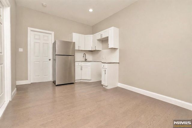 219 Sussex Avenue, Newark, NJ 07103