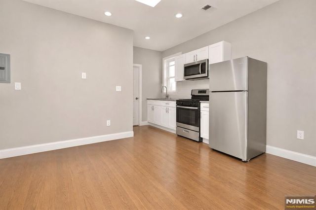 219 Sussex Avenue, Newark, NJ 07103