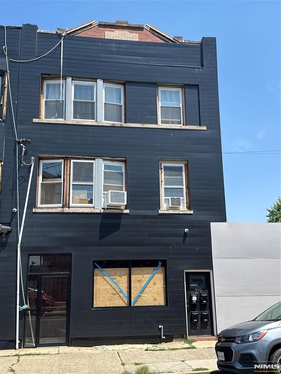219 Sussex Avenue, Newark, NJ 07103