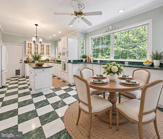28920 LIVINGSTON DR, Mechanicsville, MD 20659