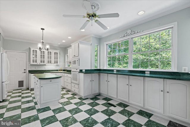 28920 LIVINGSTON DR, Mechanicsville, MD 20659