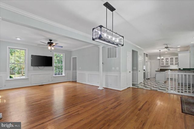 28920 LIVINGSTON DR, Mechanicsville, MD 20659
