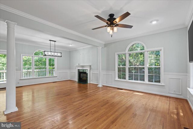 28920 LIVINGSTON DR, Mechanicsville, MD 20659