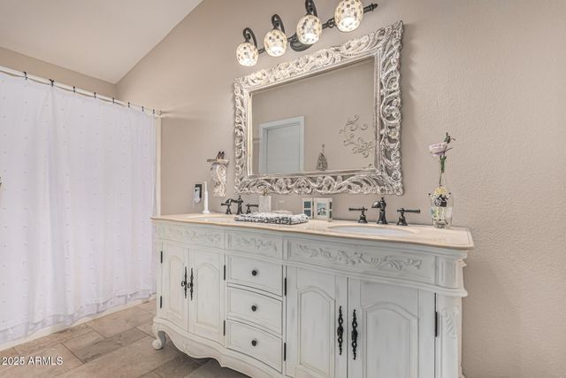 3306 E BONANZA Road, Gilbert, AZ 85297