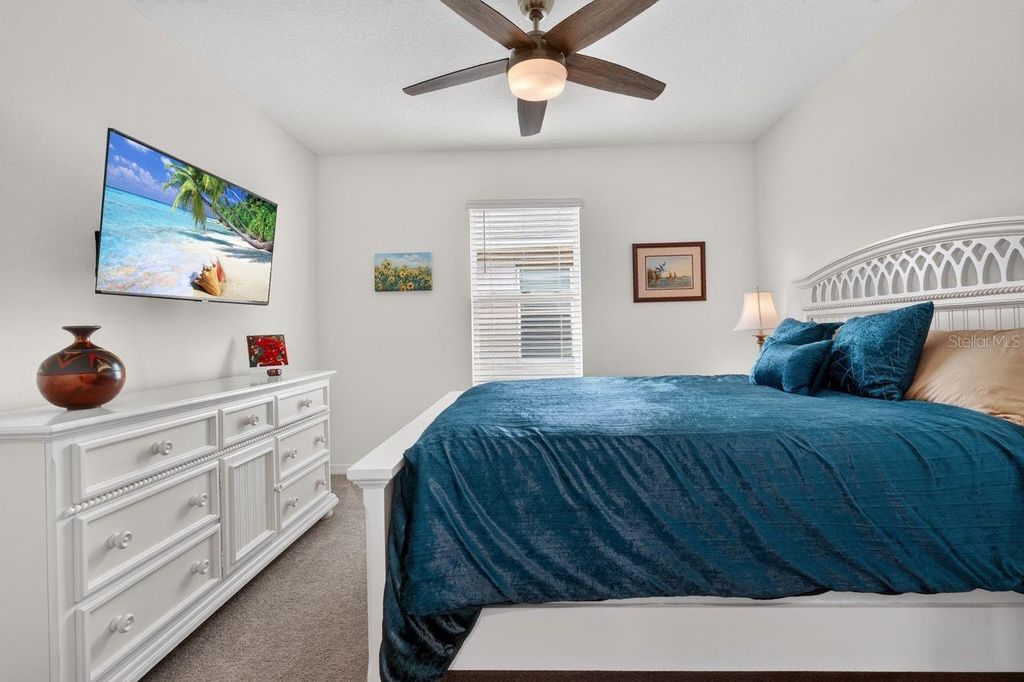 Image 17 of property listing at 17709 CANOPY PLACE, Bradenton, FL 34211