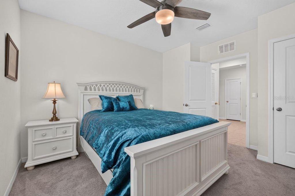 Image 18 of property listing at 17709 CANOPY PLACE, Bradenton, FL 34211