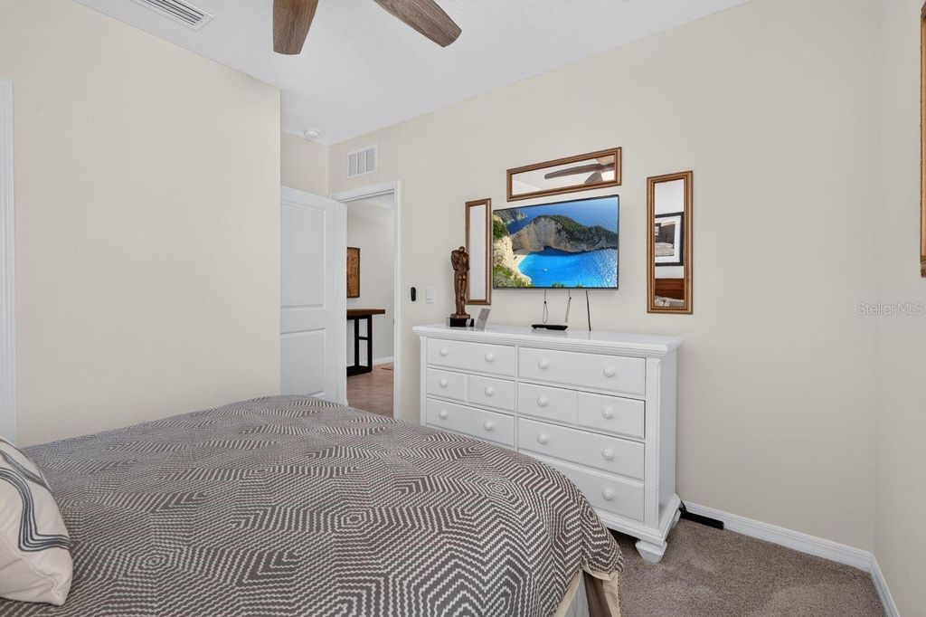 Image 21 of property listing at 17709 CANOPY PLACE, Bradenton, FL 34211