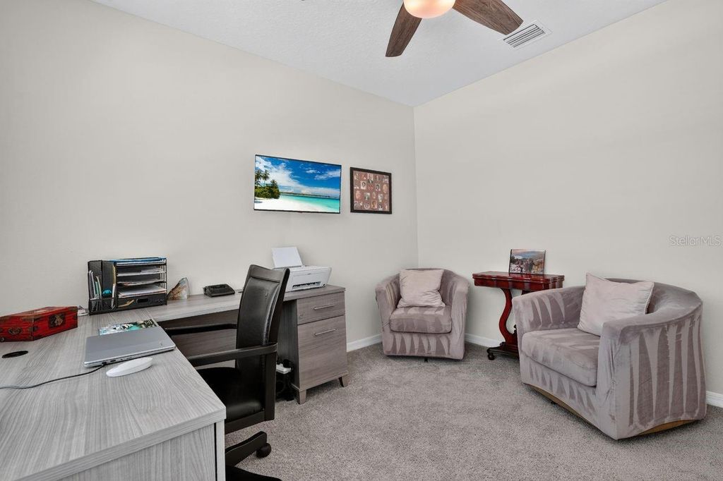 Image 22 of property listing at 17709 CANOPY PLACE, Bradenton, FL 34211