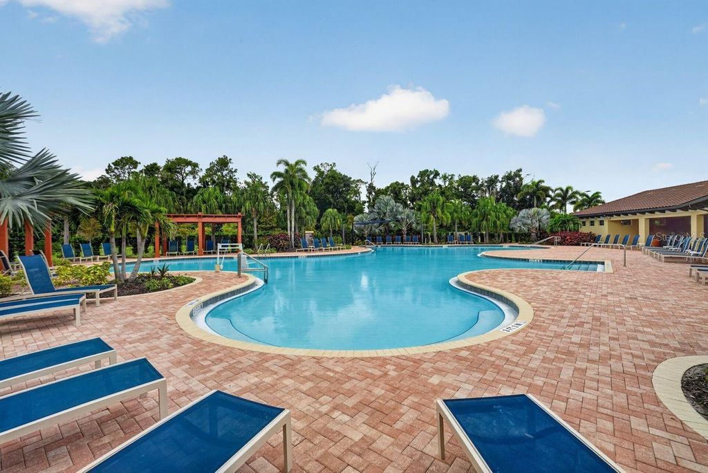 Image 38 of property listing at 17709 CANOPY PLACE, Bradenton, FL 34211