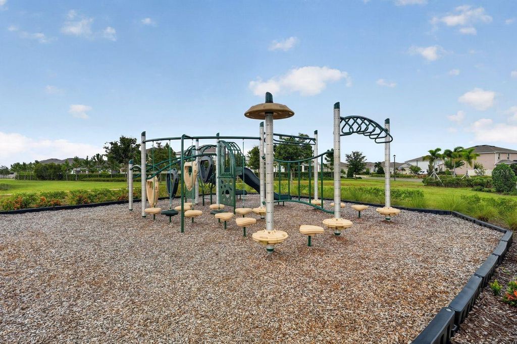 Image 41 of property listing at 17709 CANOPY PLACE, Bradenton, FL 34211