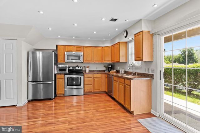 128 HIDDENWOOD DR, Harrisburg, PA 17110