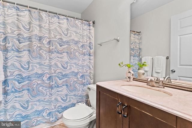 128 HIDDENWOOD DR, Harrisburg, PA 17110