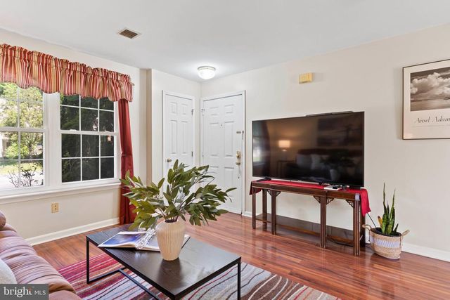 128 HIDDENWOOD DR, Harrisburg, PA 17110
