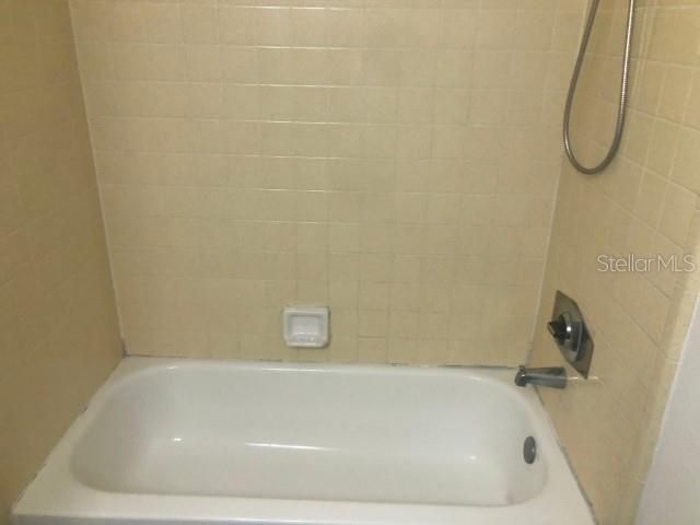 196 RIVERBEND DRIVE 102, Altamonte Springs, FL 32714