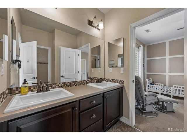 6209 S Jamestown Ct, Aurora, CO 80016