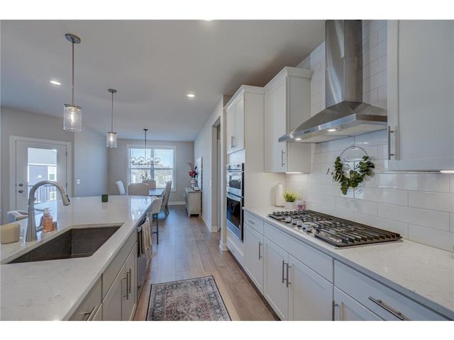 7582 Oak Hill Road, Woodbury, MN 55129