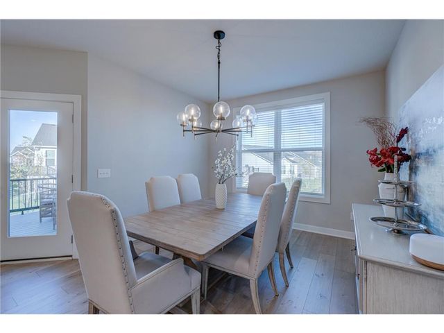 7582 Oak Hill Road, Woodbury, MN 55129