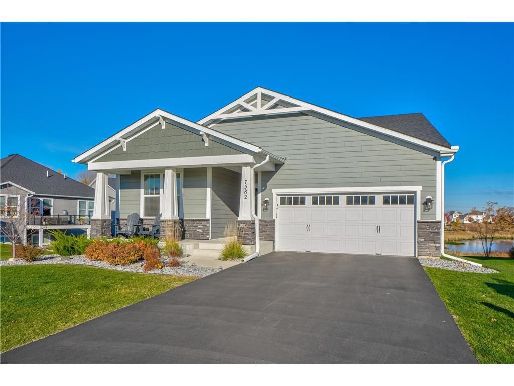 7582 Oak Hill Road, Woodbury, MN 55129
