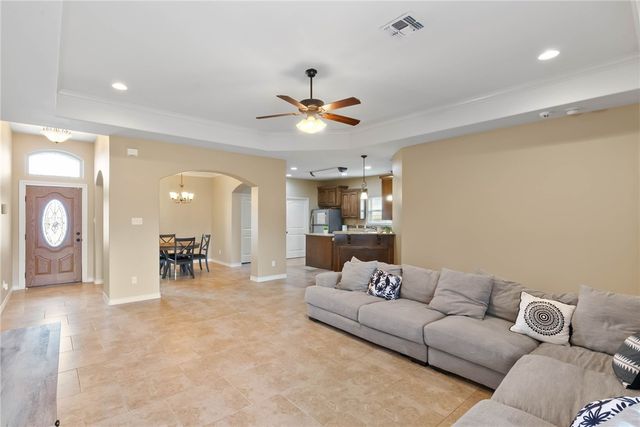 7646 Granite Dr, Corpus Christi, TX 78414