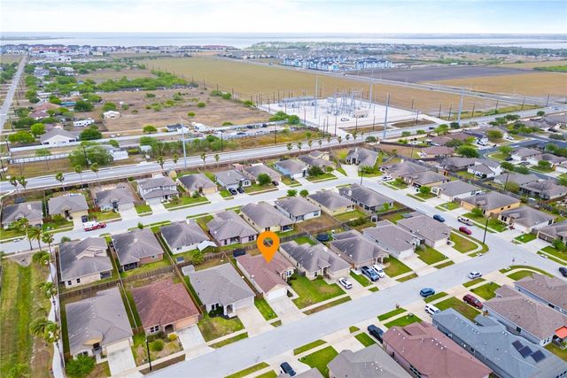 7646 Granite Dr, Corpus Christi, TX 78414