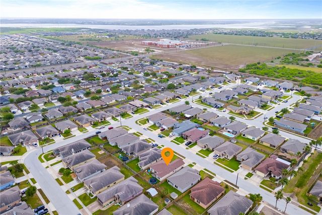 7646 Granite Dr, Corpus Christi, TX 78414