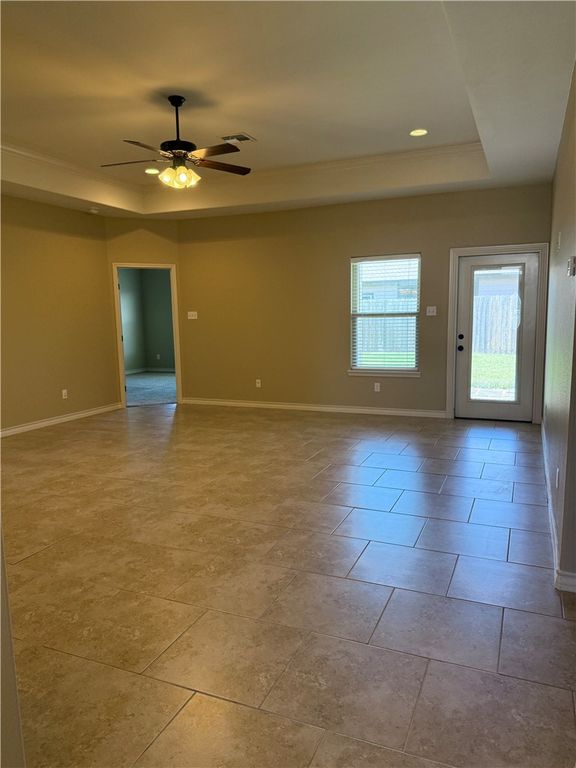 7646 Granite Dr, Corpus Christi, TX 78414 — photo 2