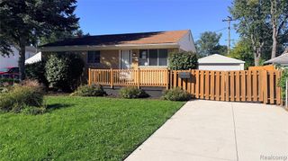 22293 Columbus Avenue, Warren, MI 48089