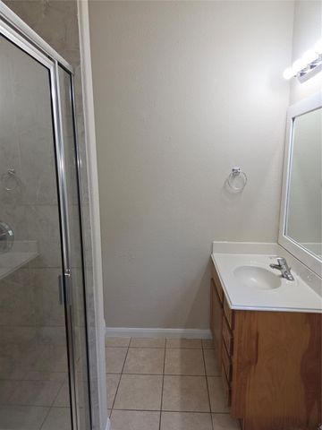 10015 Wiloak Street B, Houston, TX 77078
