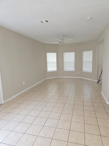 10015 Wiloak Street B, Houston, TX 77078