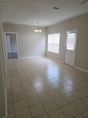 10015 Wiloak Street B, Houston, TX 77078