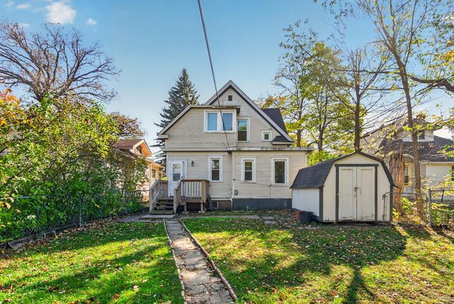 1571 7th Street E, Saint Paul, MN 55106