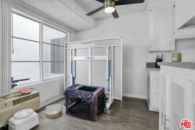 8011 Romaine Street, Los Angeles, CA 90046