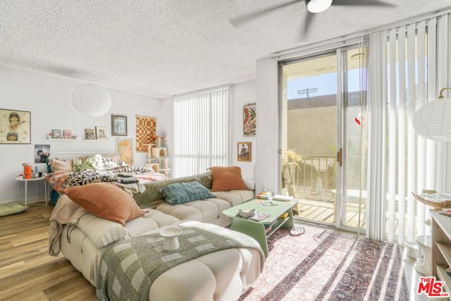 8011 Romaine Street, Los Angeles, CA 90046