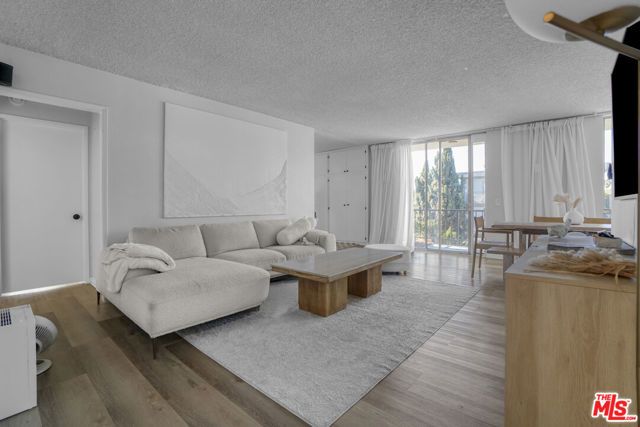 8011 Romaine Street, Los Angeles, CA 90046