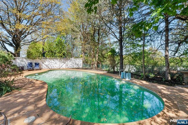 1675 Broad Street, Bloomfield, NJ 07003