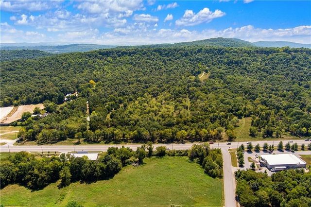 4.83 acres on Martin Luther King, Fayetteville, AR 72704