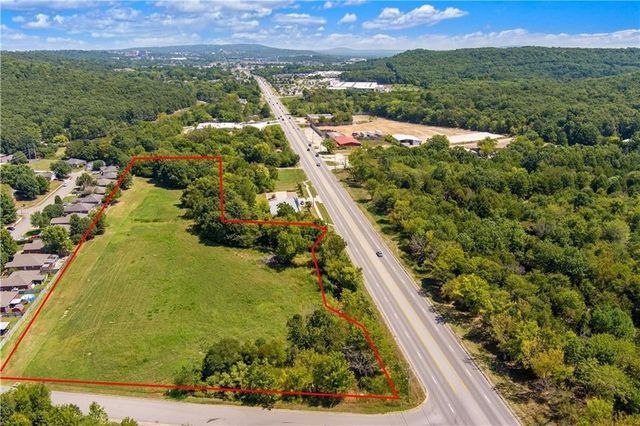 4.83 acres on Martin Luther King, Fayetteville, AR 72704