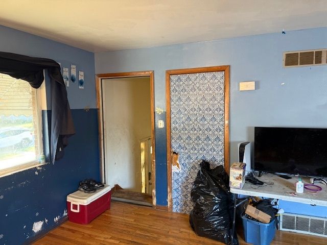 14038 S Saginaw Avenue, Burnham, IL 60633