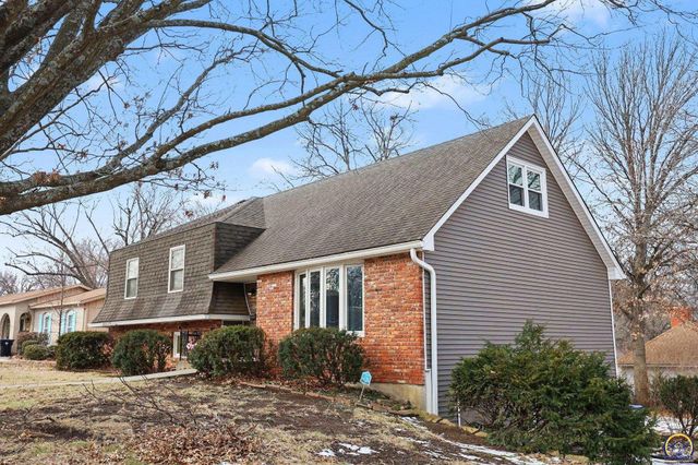 3201 SW Plass AVE, Topeka, KS 66611