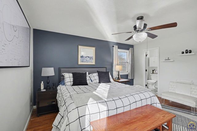 3201 SW Plass AVE, Topeka, KS 66611