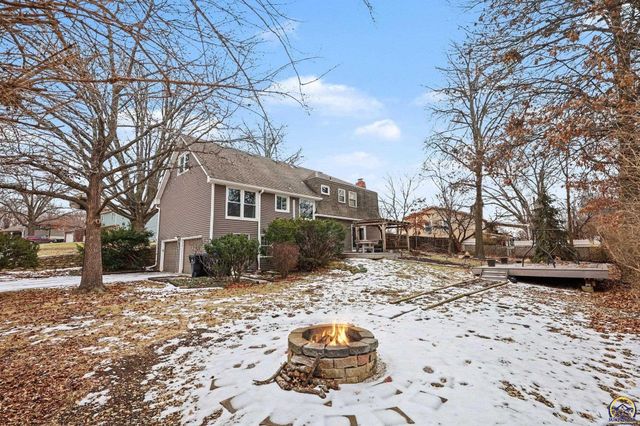 3201 SW Plass AVE, Topeka, KS 66611