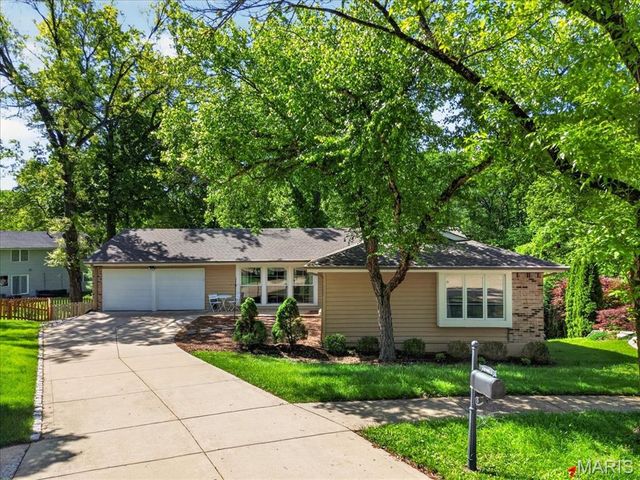 6 Duddin Court, Manchester, MO 63021